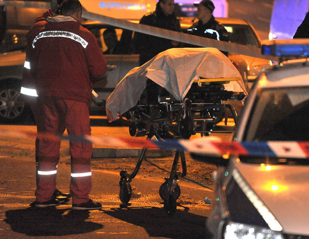 НОЋ У БЕОГРАДУ: Мотоциклиста погинуо код Кванташке пијаце