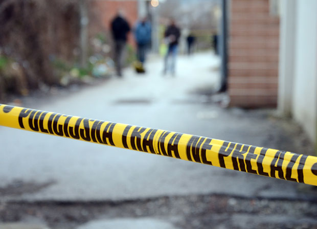 САМОУБИСТВО НА БЕЖАНИЈСКОЈ КОСИ: Жена скочила са зграде