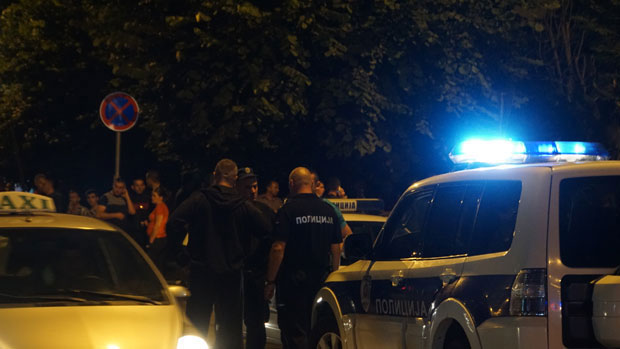 УБИСТВО У НОВОМ ПАЗАРУ: Испред ресторана изрешетан мушкарац, полиција трага за починиоцем