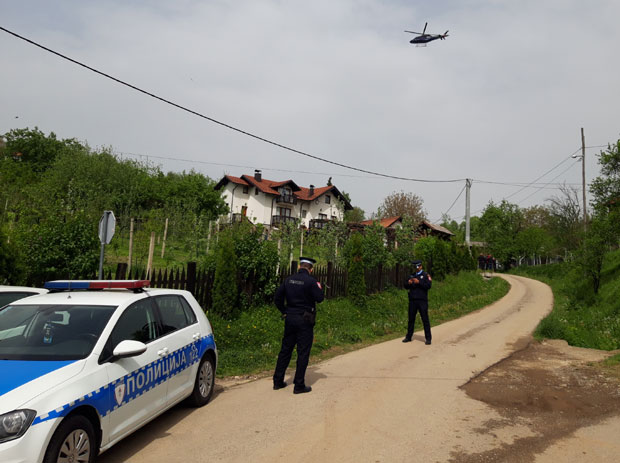 ПОЛИЦИЈА ОБИЛАЗИ ШКОЛЕ: Покушај отмице деце у Брчком