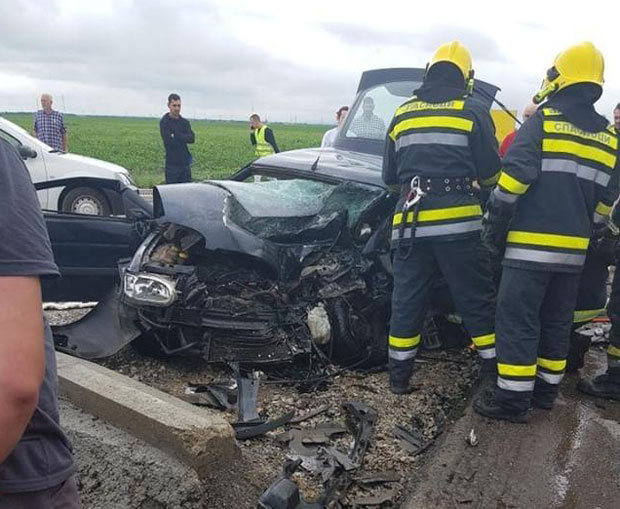 ТЕЖАК УДЕС КОД БАЧКОГ ЈАРКА: Четворо повређено због обилажења