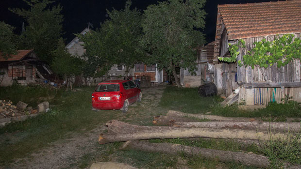 Изрешетао комшију па осуђен на психијатријско лечење 