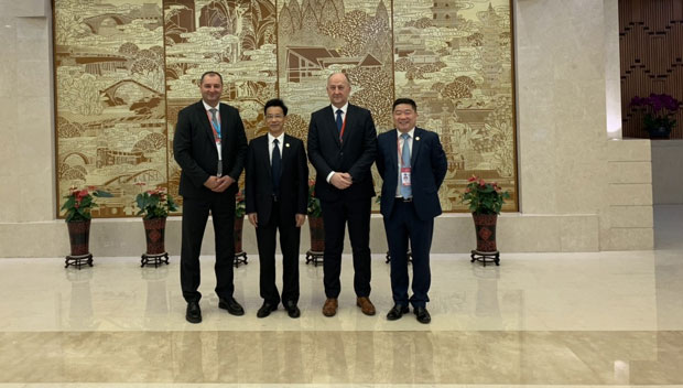 СРБИЈА И НОВИ САД ВАЖНИ У ПРОЈЕКТУ 16+1: Новосадска делегација на скупу у кинеском граду Нингбоу