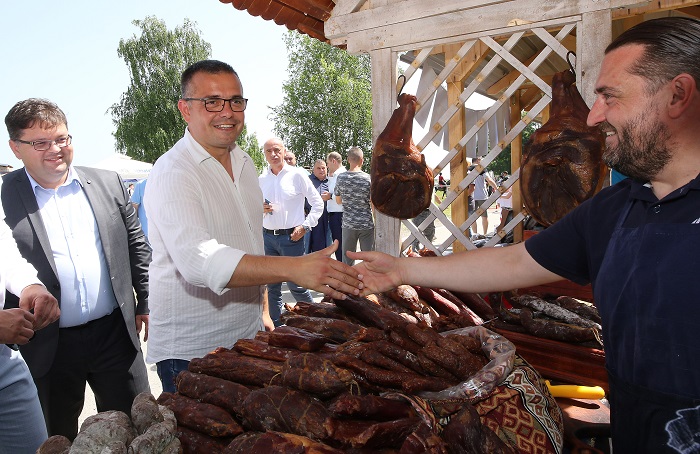 Недимовић: Нови правилник о продаји робе биљног порекла на јесен