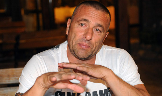 Поплављена коноба хероја са Дунава: Набујала река стигла и до Рената Грбића (ФОТО)