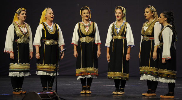  Српски фолклораши из 12 земаља играју и певају у Београду (ФОТО)