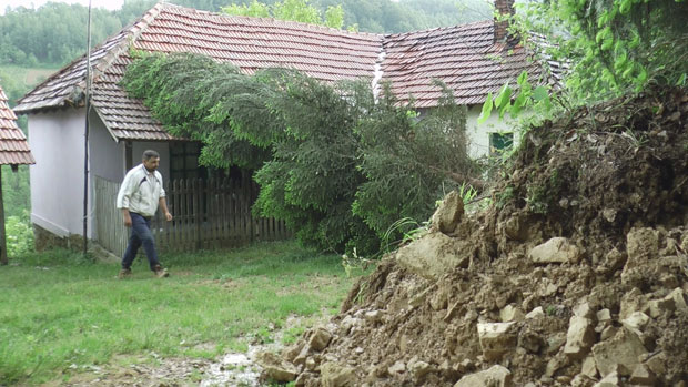 Брдо стигло Ратку до самог прага