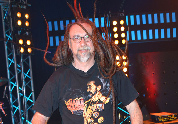 Дел Арно: Опсесија собом чини нас робом