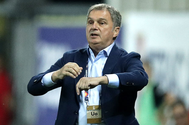 СМЕЊЕН ЗБОГ ПАТРИОТИЗМА: Тумбаковић скупо платио одлуку да не води Црну Гору против тзв. Косова