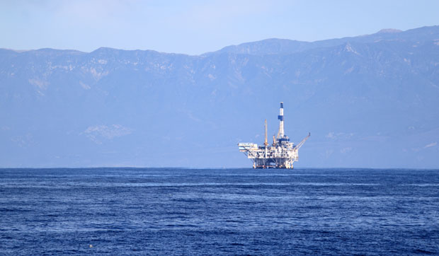  Две нафтне бушотине на црногорском Јадрану у фебруару 2020.