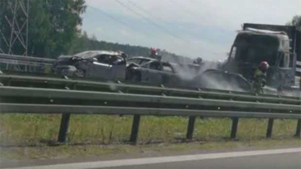 ЛАНЧАНИ СУДАР У ПОЉСКОЈ: Шесторо страдалих, 11 повређених (ВИДЕО)