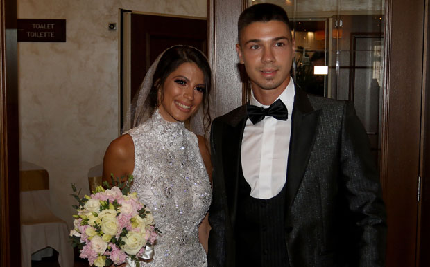 ГАЛА ВЕНЧАЊЕ ВОДИТЕЉКЕ И ФУДБАЛЕРА: После седам година Тијана и Михаило рекли Да (ФОТО)