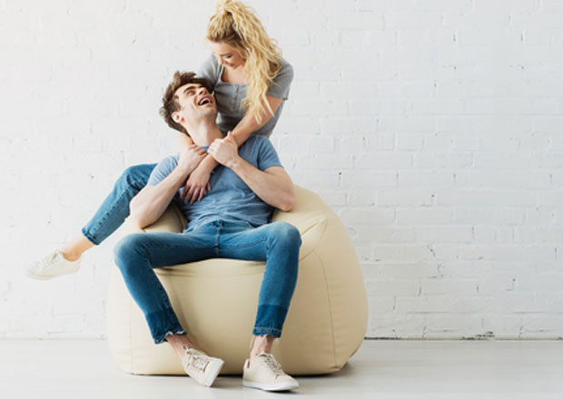 Загрљај чува везу