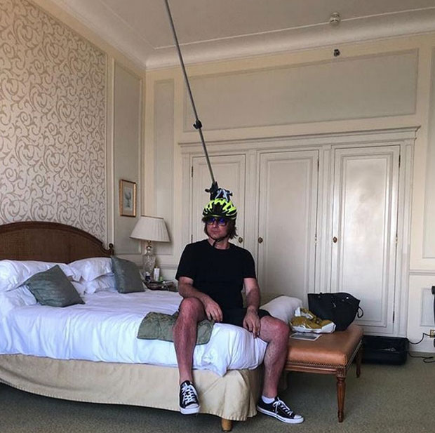 ПРЕВАЗИШАО СЕБЕ: Жељко Митровић представио свој изум, реакција његових пратилаца је урнебесна