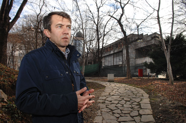 НОВОСТИ САЗНАЈУ: Три факултета под истим кровом!