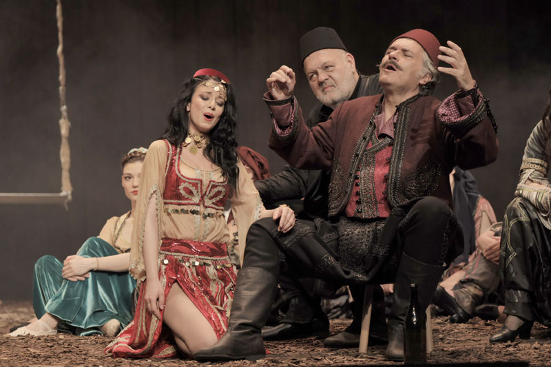 Опера Коштанa на сцени националног театра