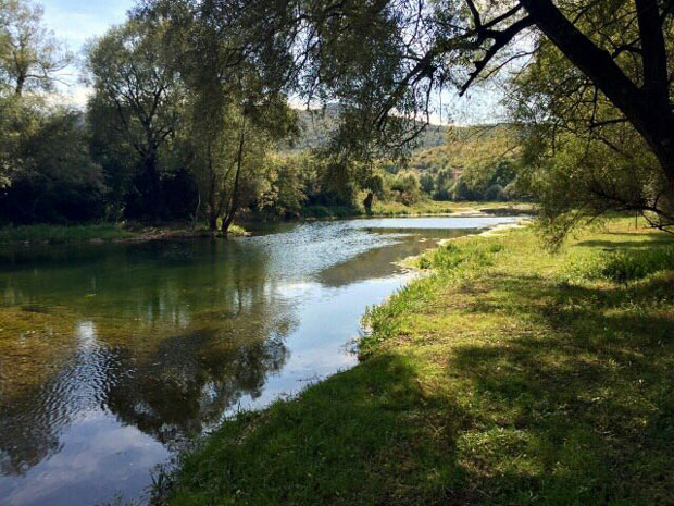 ПРЕВОДЕ РЕКУ У ЈЕЗЕРО: Афера плива коритом?