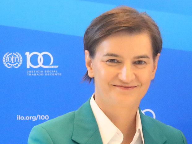 Брнабић у Женеви: Улагаћемо пре свега у образовање и креативност