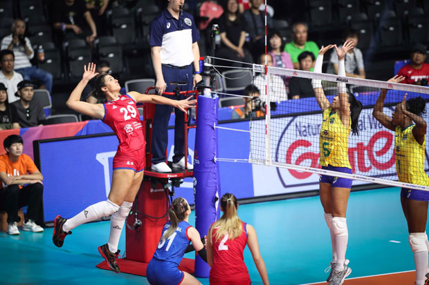 ОДБОЈКАШИЦЕ ИЗГУБИЛЕ ОД БРАЗИЛА: Игра нас све више радује