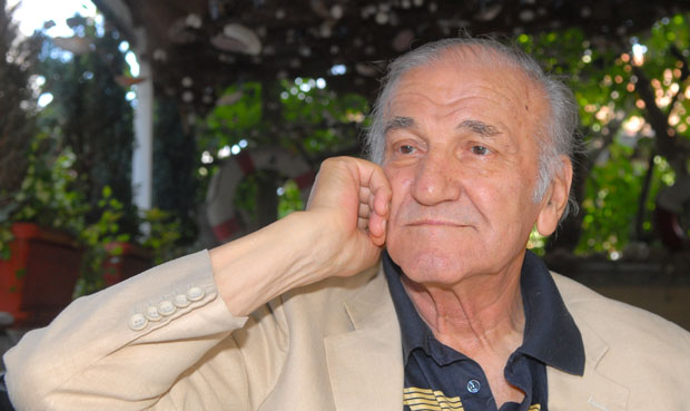 КЊИГА О ВЕЛИМИРУ БАТИ ЖИВОЈИНОВИЋУ: Увек је био у главној улози