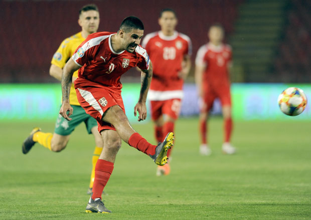 И Бетис жели Митровића