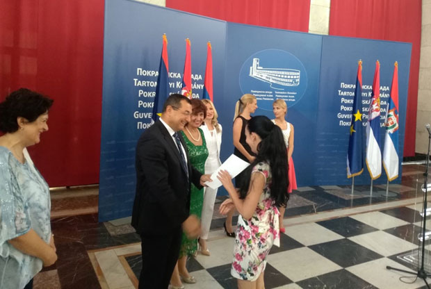 ПОДРШКА СТУДЕНТИМА МЕДИЦИНЕ У НОВОМ САДУ: Улагање и у иновације