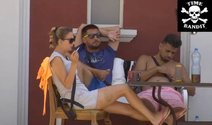 ТРИ ДАНА ПОШТО ЈЕ МИКИ ТУКАО: Надежда и даље у модрицама