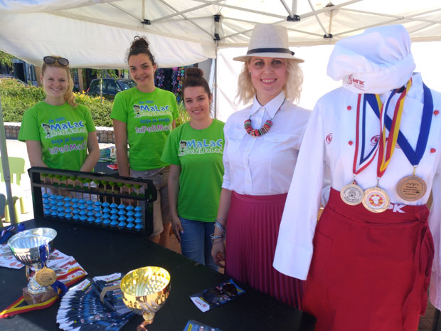 ФЕСТИВАЛ УКУСА У НОВОМ САДУ: Уз стрип роза кафа са јестивим цвећем