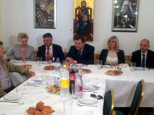 ДОДИК СА ПРЕДСТАВНИЦИМА СРБА У МАЂАРСКОЈ: Република Српска неће пристати на чланство у НАТО