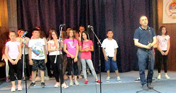 ТРИДЕСЕТ И ТРИ БРАТСКА ЗАГРЉАЈА: Модрича угостила ученике са Косова и Метохије (ФОТО)