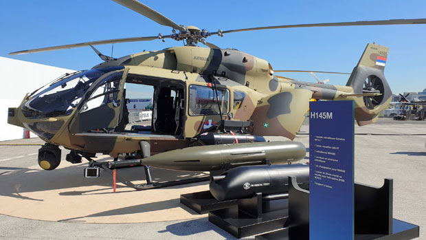 Ербас пуца из српског оружја