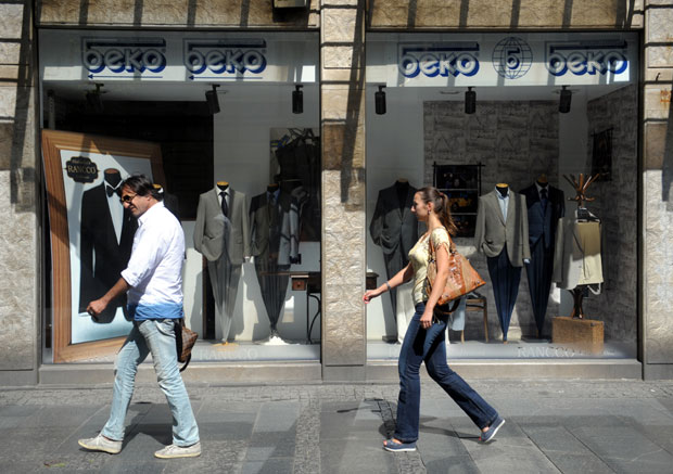 Акционари Бека још чекају новац 