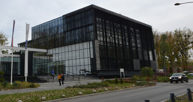 УНС шести на свету!