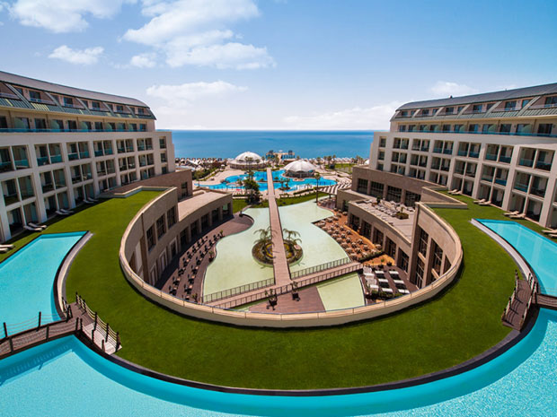 ШТА ДА ОЧЕКУЈЕТЕ НА ЛЕТОВАЊУ У ТУРСКОЈ?: Ништа мање од одличне хране, савршене услуге и топлог мора