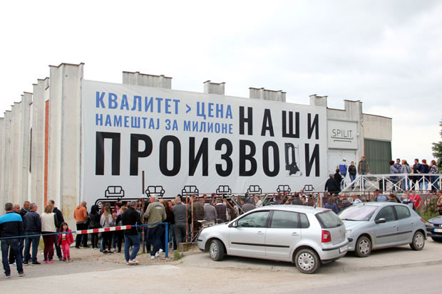 „НЕФА” ПОДМИРУЈЕ ДУГОВЕ: За мајсторске плате од Руса - 400.000 евра
