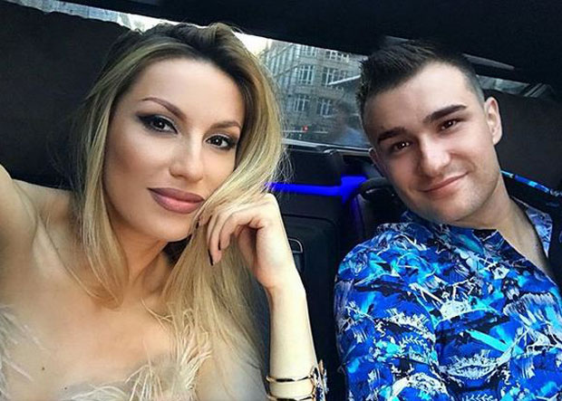 ПЕВАЧИЦА У БЛАГОСЛОВЕНОМ СТАЊУ: Рада Манојловић трудна?