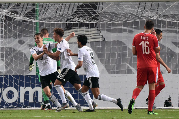 МЛАДИ ОБРУКАЛИ И СЕБЕ И СРПСКИ ФУДБАЛ: Нико из ФСС и не помишља да било шта објасни