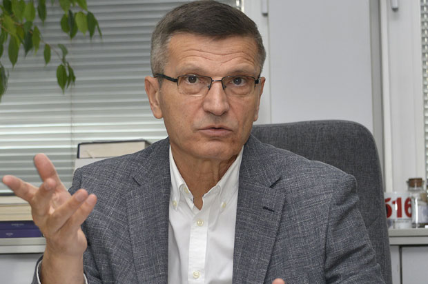 Небојша Брадић: Болне судбине од Троје до Грачанице