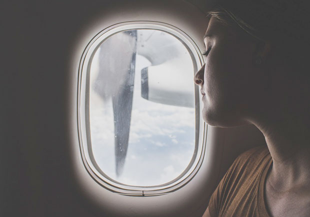 „ЈЕЗИВО ИСКУСТВО“: Пробудила се у мрачном, празном авиону паркираном на писти