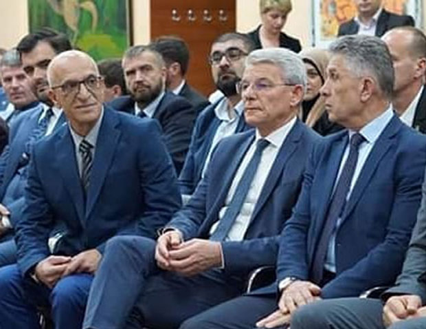 Џуџо због Угљанина поднео оставку