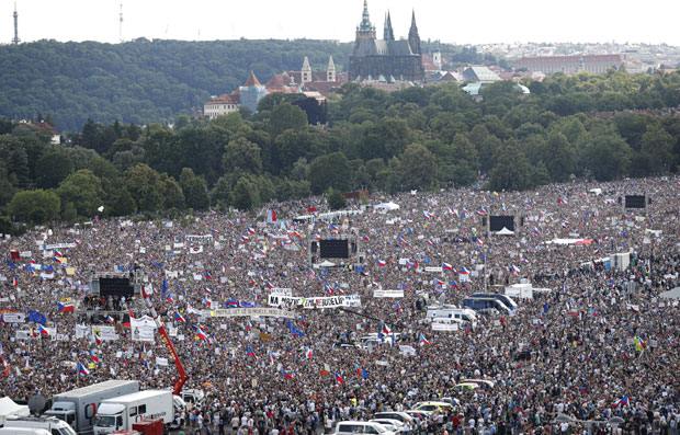 Земан: Демонстрације против Бабиша - протести против слободних избора