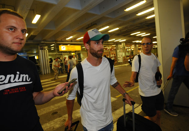 КАЊАС СИНОЋ СЛЕТЕО У БЕОГРАД: Причаћемо сутра кад потпишем