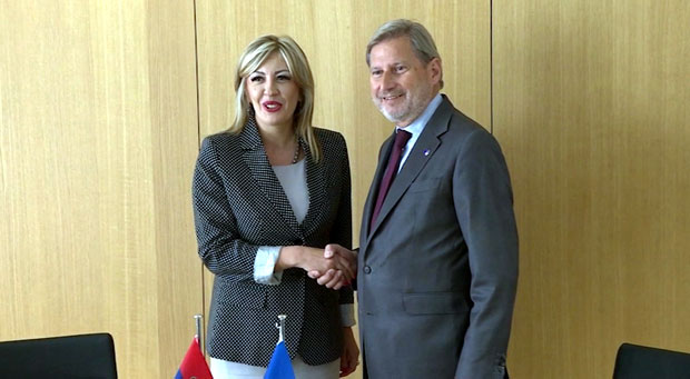 ОДЛУКА БРИСЕЛА О НАШИМ ЕВРОИНТЕГРАЦИЈАМА: Да ли је Србија очекивала више од отварања једног поглавља? 