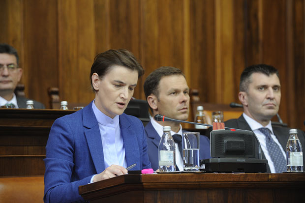 Одговори посланицима, па рапорт грађанима