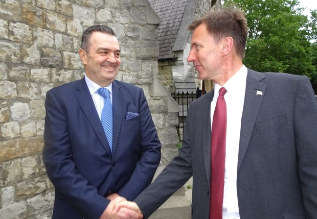 Душко Кнежевић са шефом британске дипломатије 