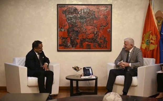 ПРЕМИЈЕР ЦРНЕ ГОРЕ СА ДЕЛЕГАЦИЈОМ ММФ: Спровешћемо мере консолидације