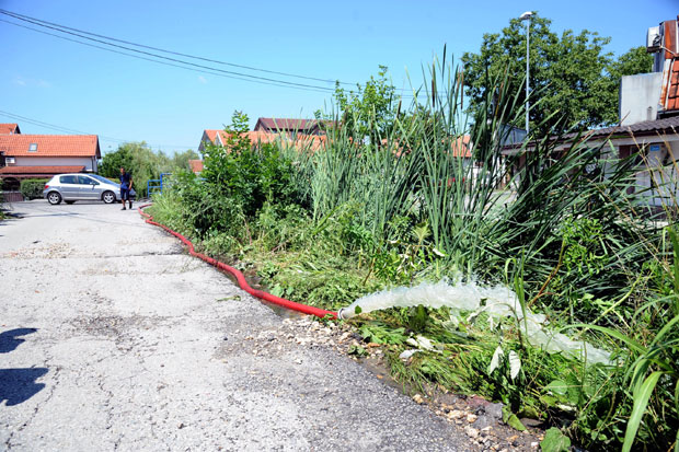 Киша одлаже чишћење Котежа и Борче