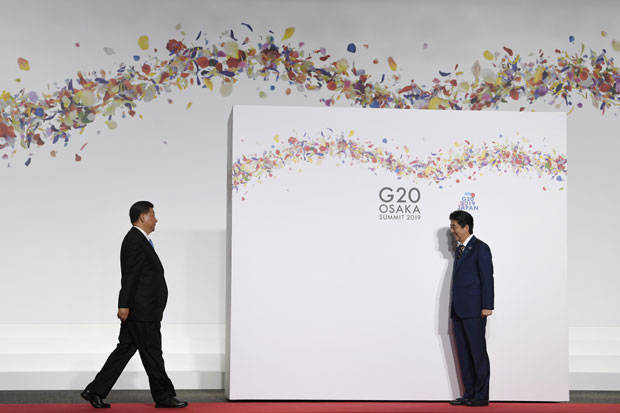 БУРНО НА САМИТУ Г-20: Абе напао Сија, Туск жестоко критиковао Путина