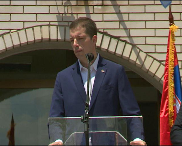 Ђурић: Приштина створилa немогућу атмосферу у којој се и пуца на људе који снабдевају север Косова