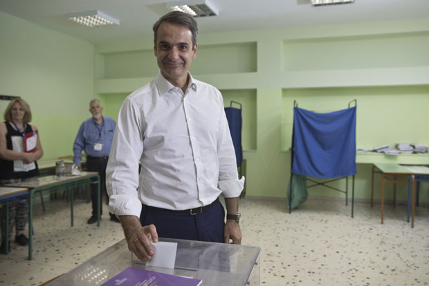 Мицотакис позива Грке да изађу и гласају